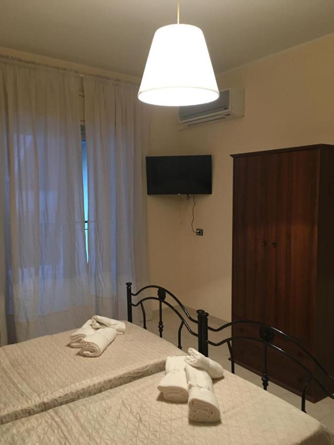 Casa Vacanze, A Due Passi Da Taormina يتوجاني المظهر الخارجي الصورة